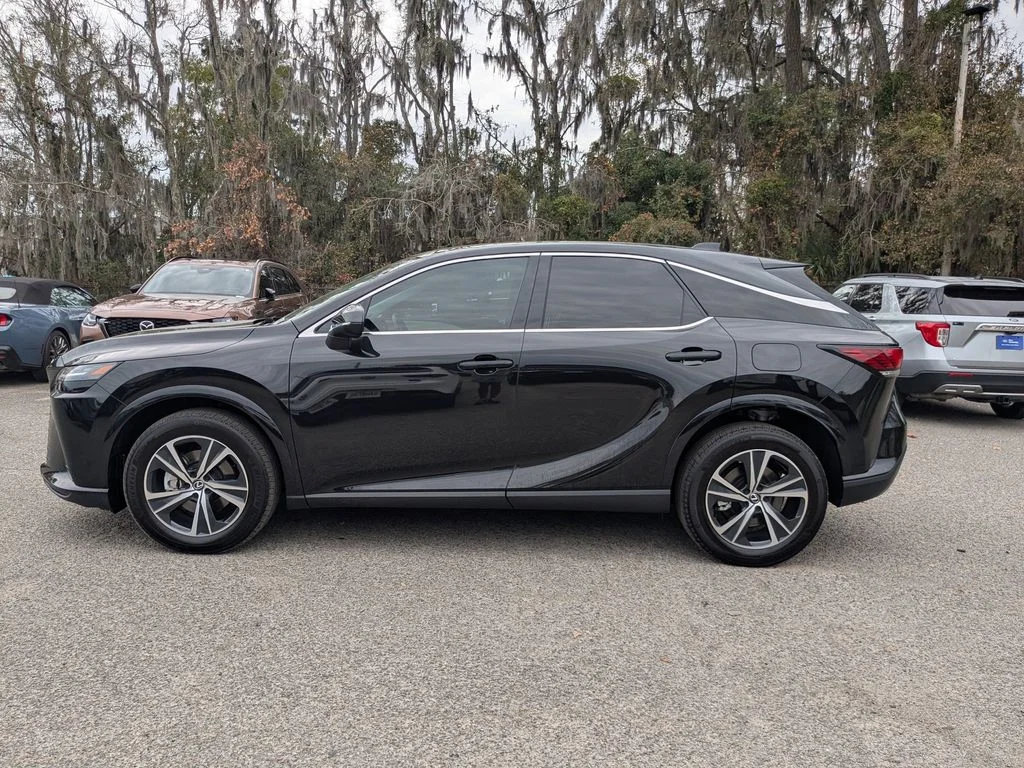 Used 2024 Black Lexus 350 image 7