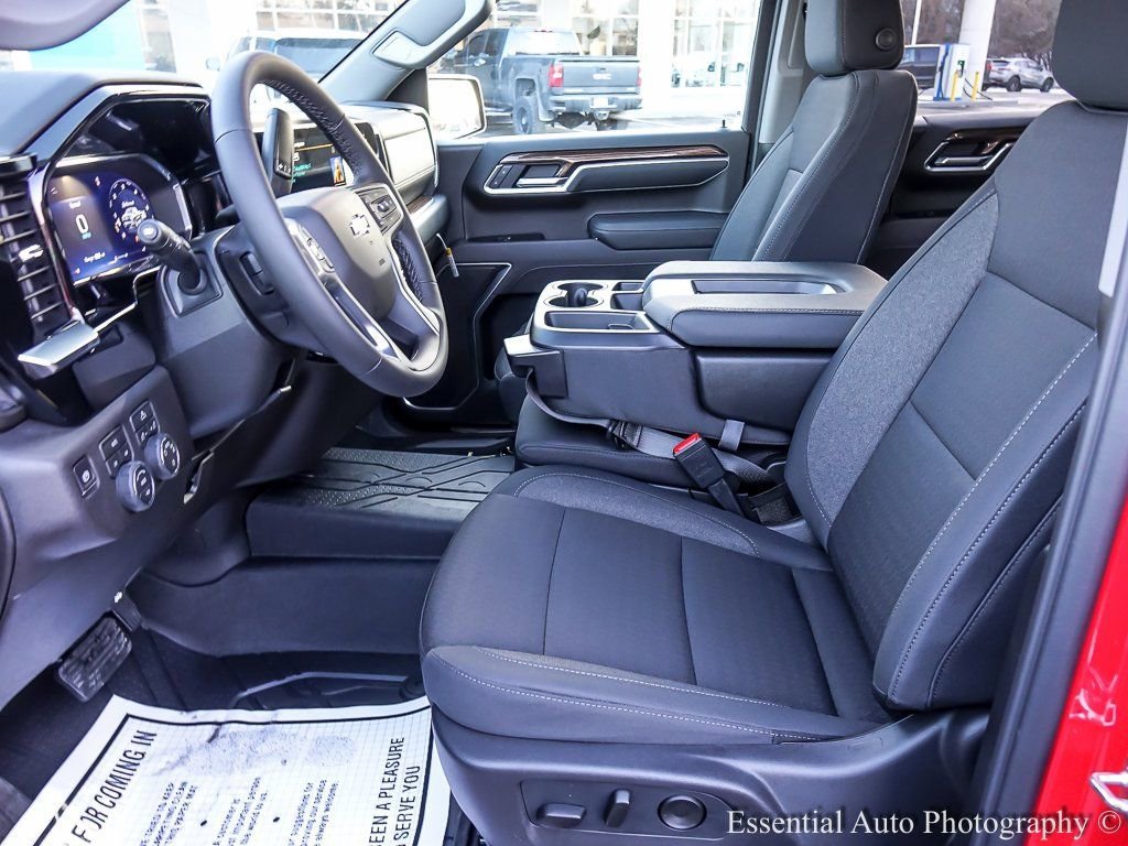 2026 CHEVROLET SILVERADO - Image 9