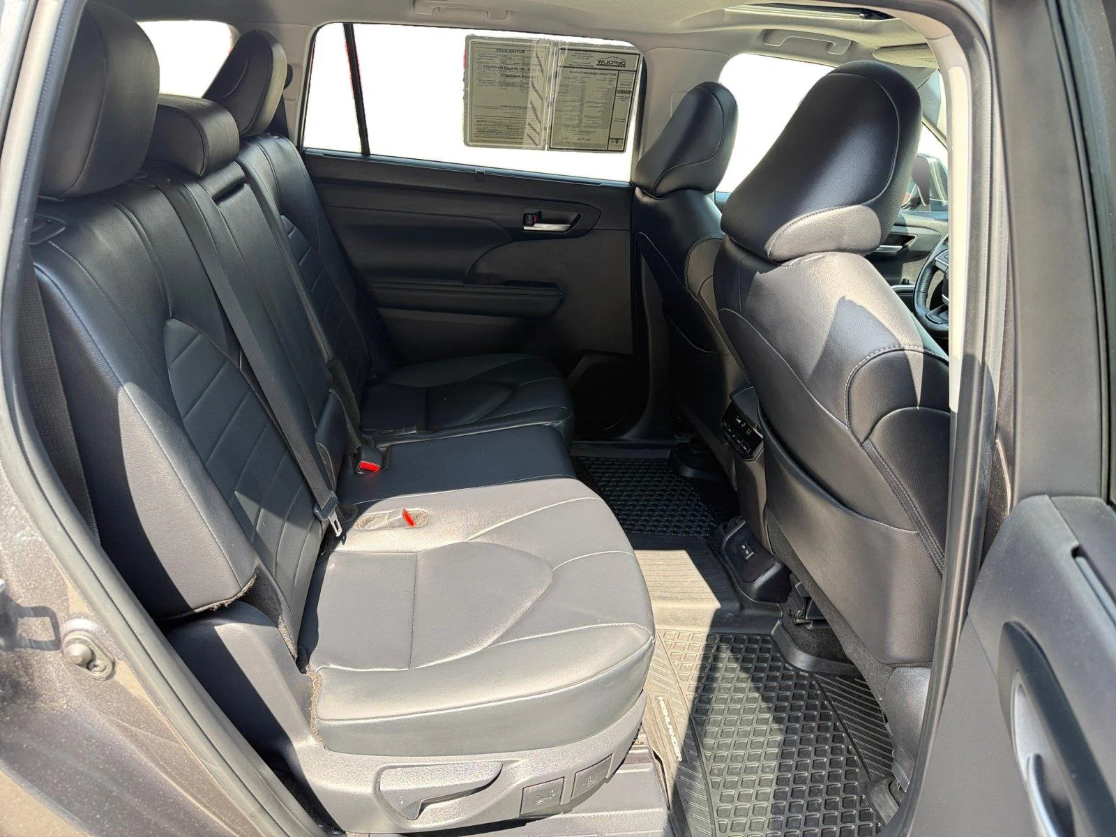 Used 2025  Toyota Platinum image 15