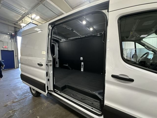 New 2026 Oxford White Ford Cargo Van image 31