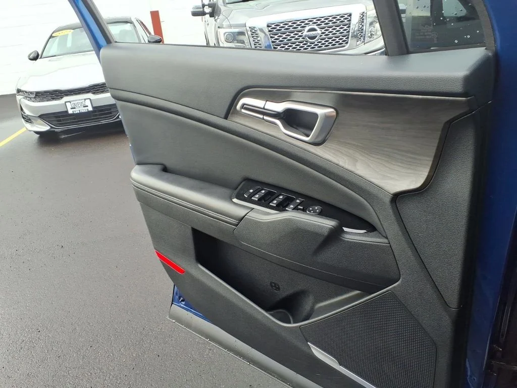 Used 2023 Blue Kia X-Line image 25