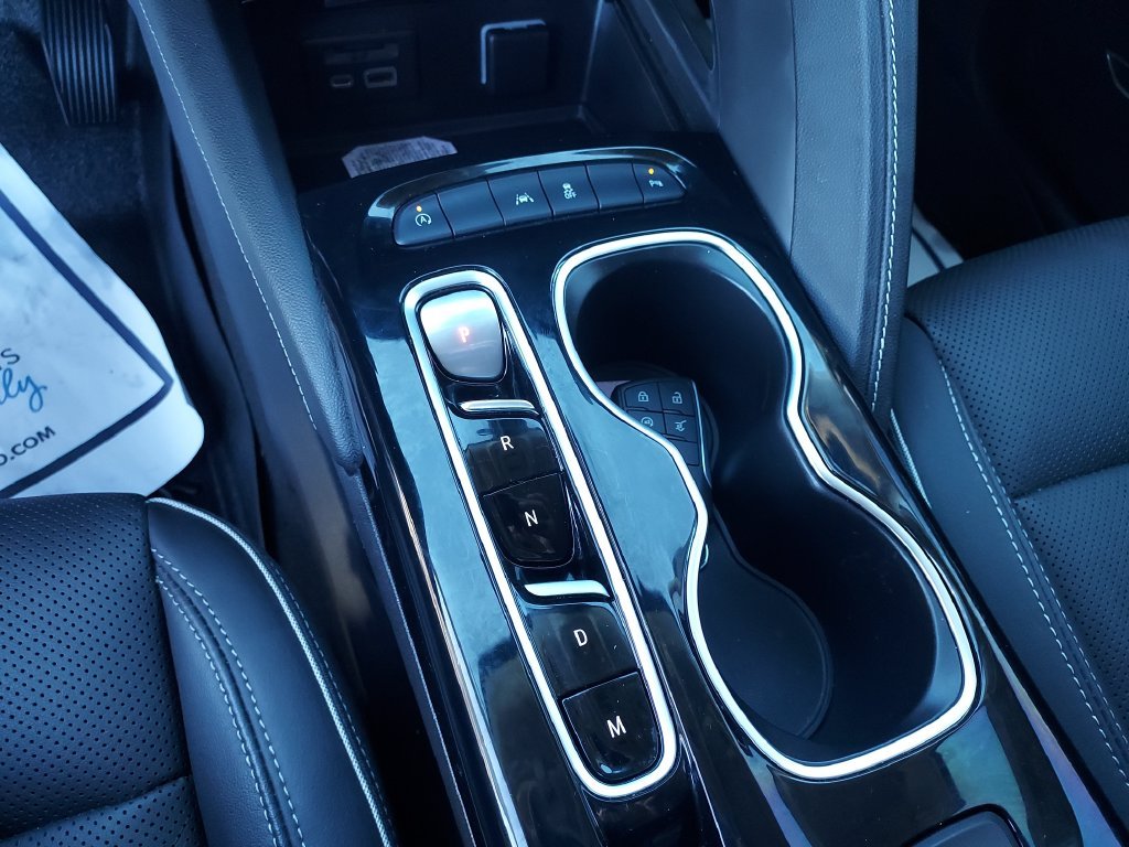 Used 2021 White Buick Essence image 25
