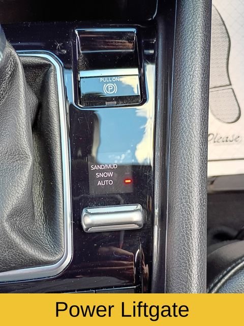 Used 2023 Black Jeep Latitude image 20