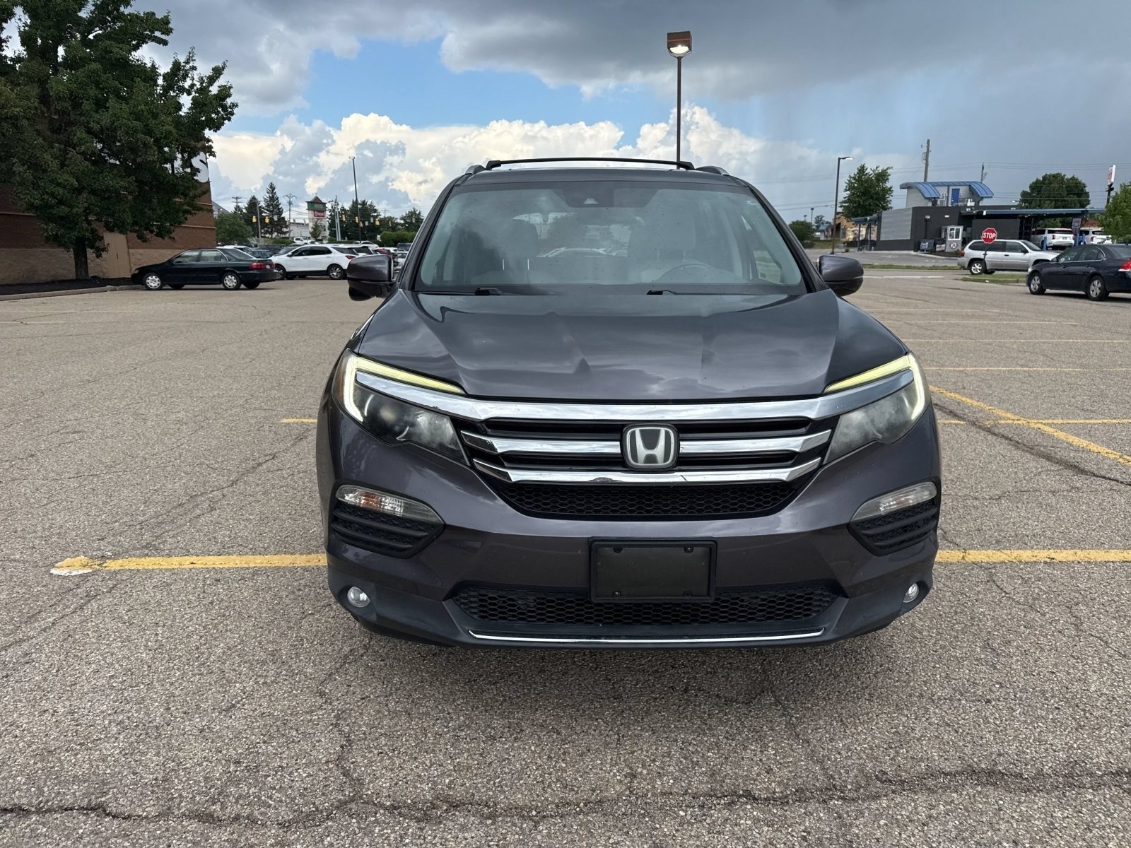 Used 2018 Modern Steel Metallic Honda Touring image 12