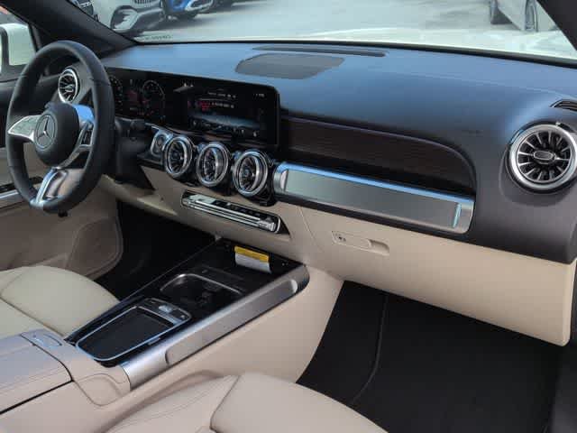 New 2026 Polar White Mercedes-Benz GLB 250 image 22