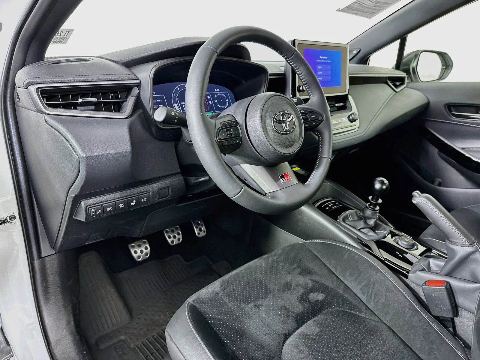 Used 2025 Ice Cap Toyota Premium image 9