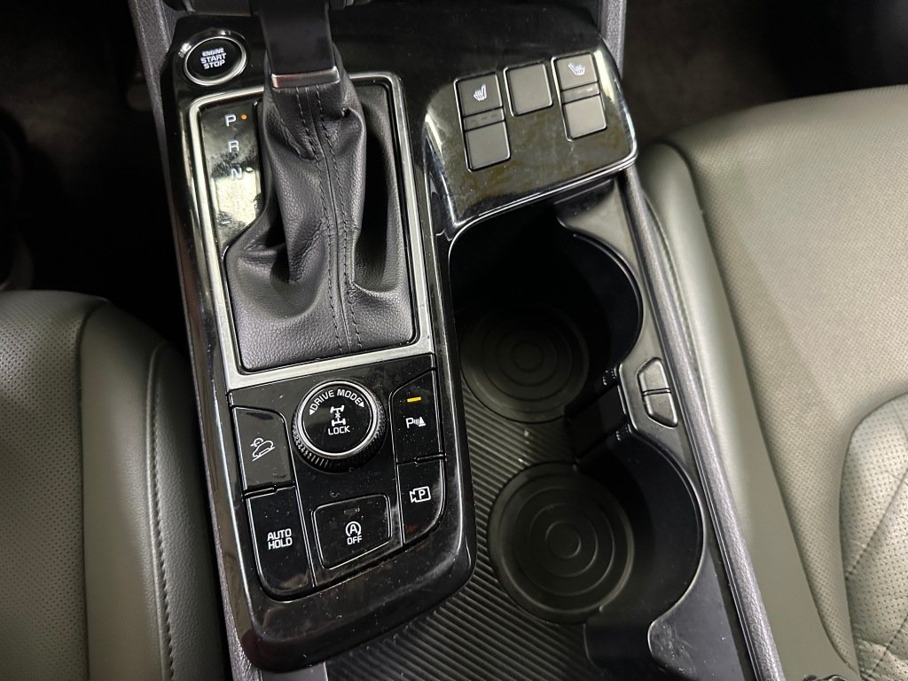 Used 2023 Black Kia X-Line image 16