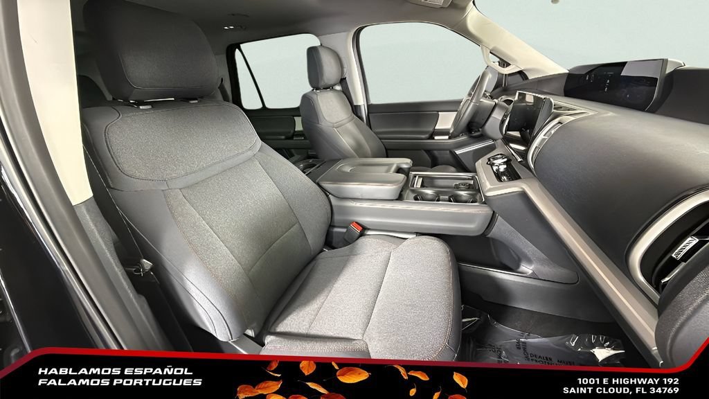 Used 2025  Ford Active image 36