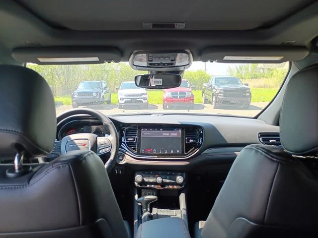 New 2026 Diamond Black Clear-Coat Exterior Paint Dodge GT Plus image 9