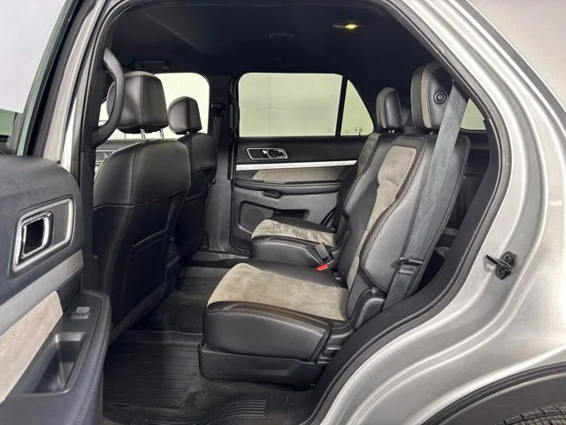 Used 2017 Ingot Silver Ford XLT image 12