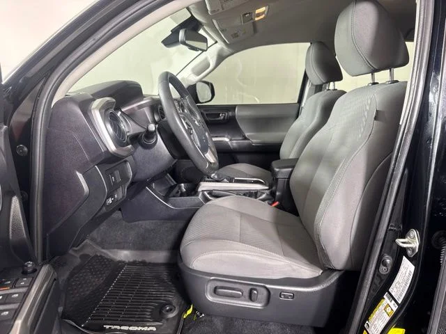 Certified Used 2020 Midnight Black Metallic Toyota SR5 image 11