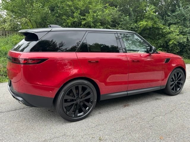 New 2026 Firenze Red LAND ROVER SE image 5