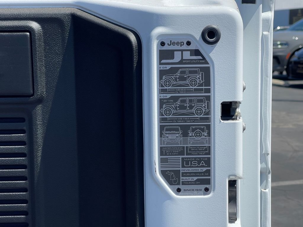 Used 2022 White Jeep Unlimited Sport S image 9
