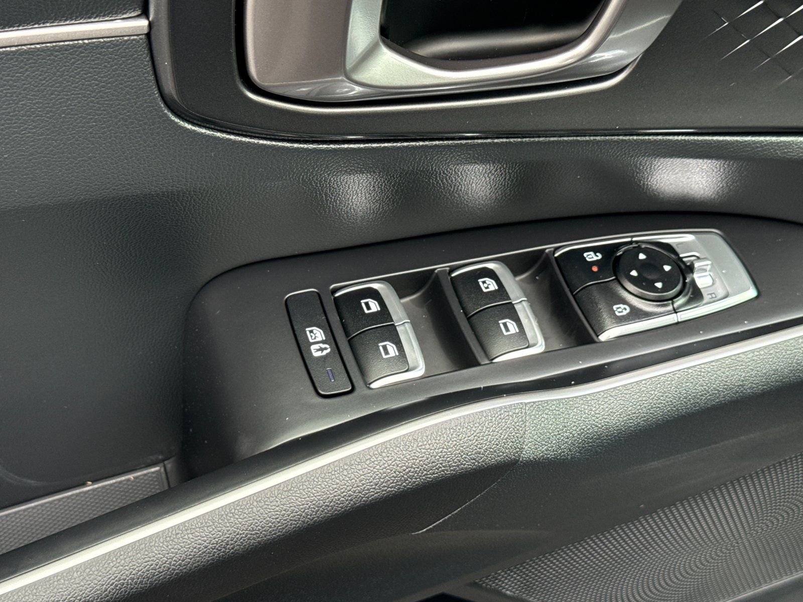 2026 Kia Sorento EX - Photo 11