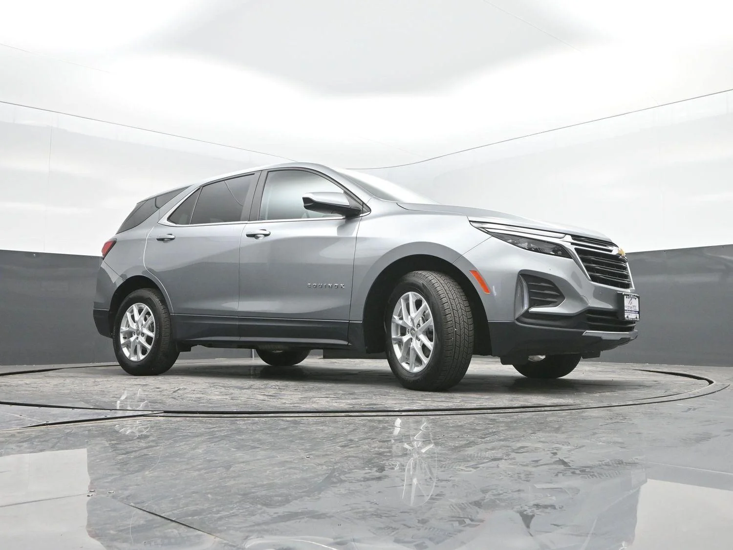 Used 2024 Sterling Gray Metallic Chevrolet LT image 34