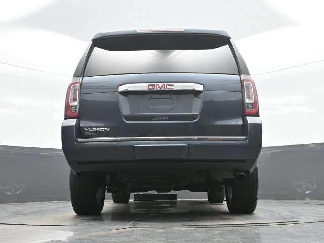 2020 GMC Yukon Denali - Photo 18