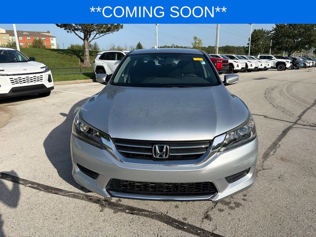 Used 2013 Honda Accord LX with VIN 1HGCR2F36DA087162 for sale in Kansas City