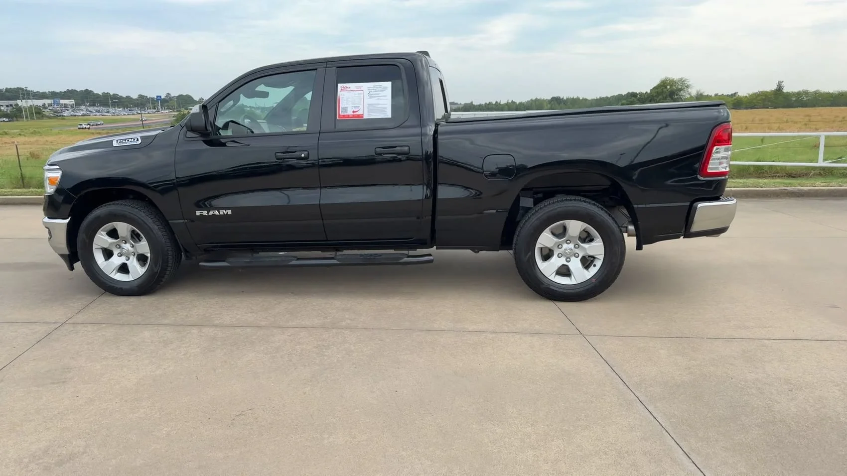 Used 2024 Diamond Black Crystal Pearlcoat Ram Big Horn image 4
