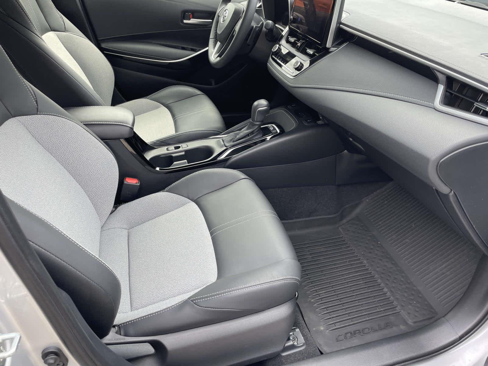 Used 2025 Classic Silver Metallic/Midnight Black Metallic Toyota XSE image 25