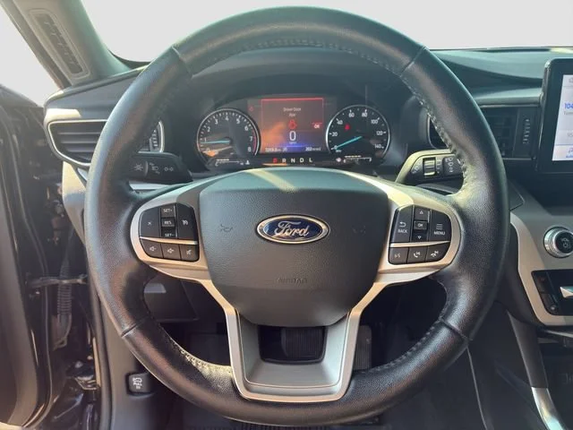 Used 2022 Black Ford XLT image 15