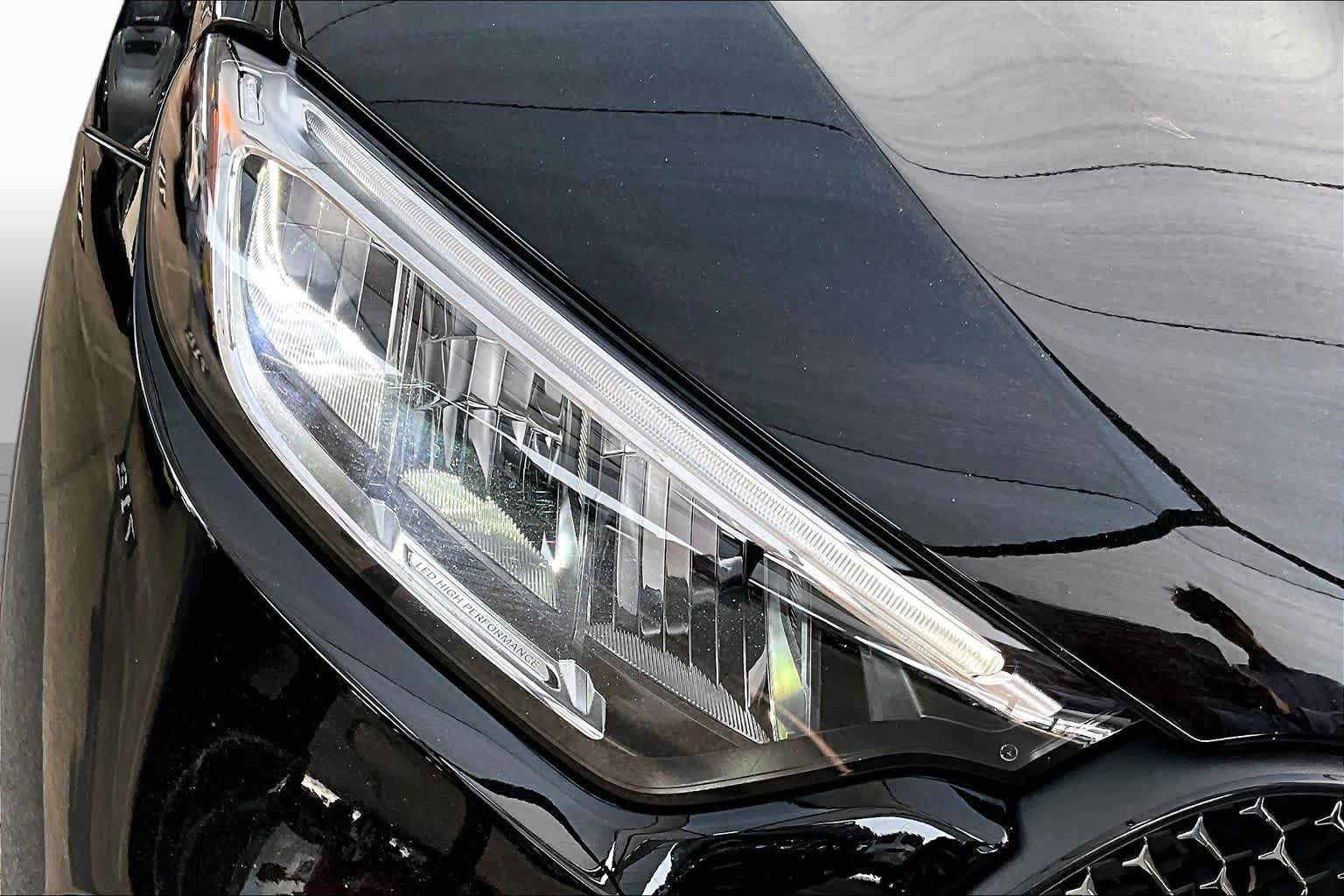 Used 2025 Black Mercedes-Benz GLC 300 image 28