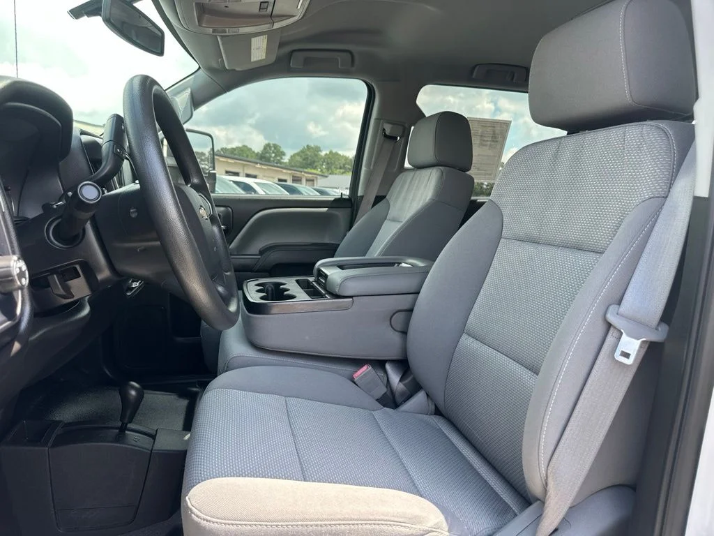 Used 2015 White Chevrolet Work Truck image 26