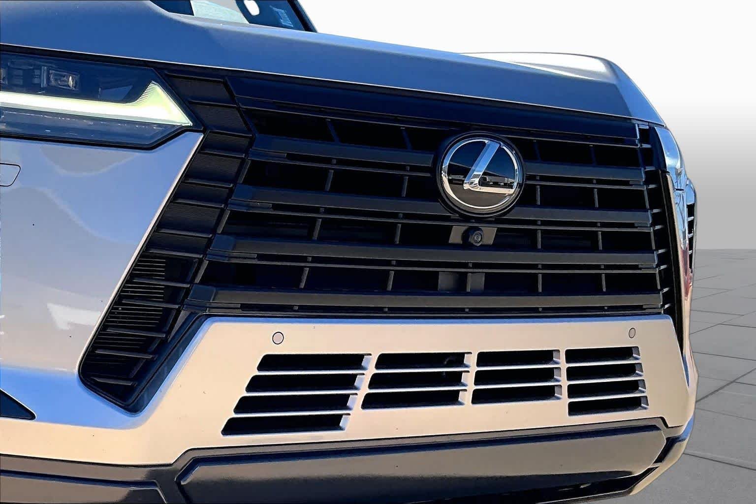 Used 2025 Atomic Silver Lexus Luxury+ image 59
