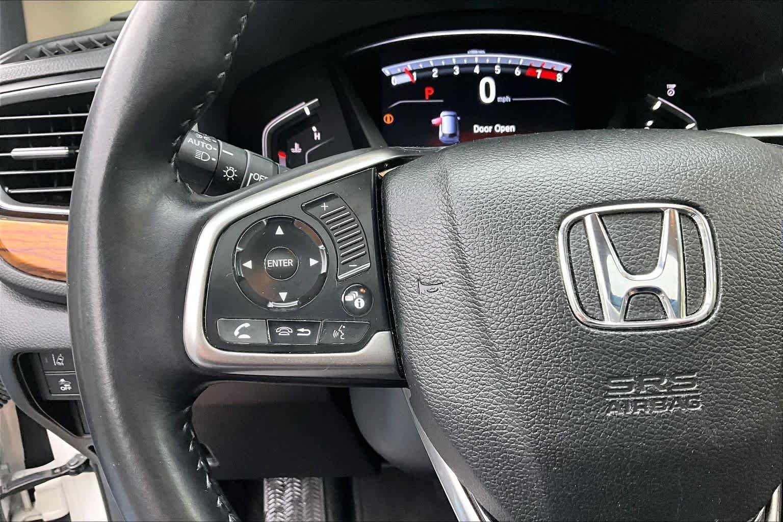 Used 2018 White Diamond Pearl Honda Touring image 24