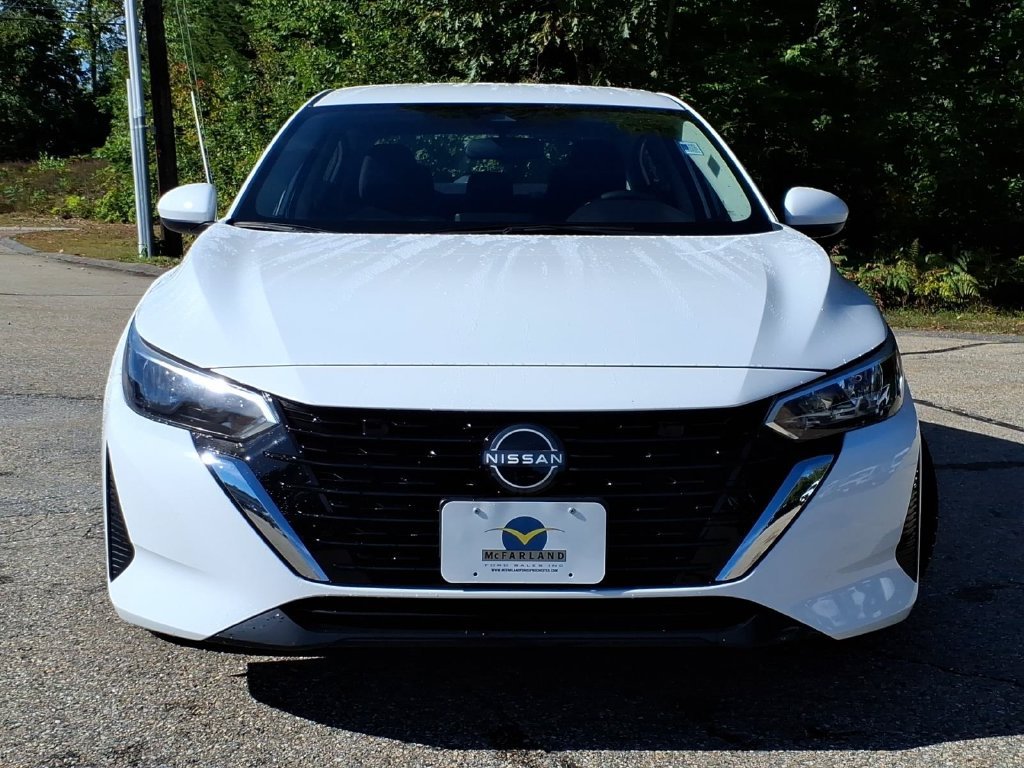 Used 2024 Cloud White Nissan S image 8