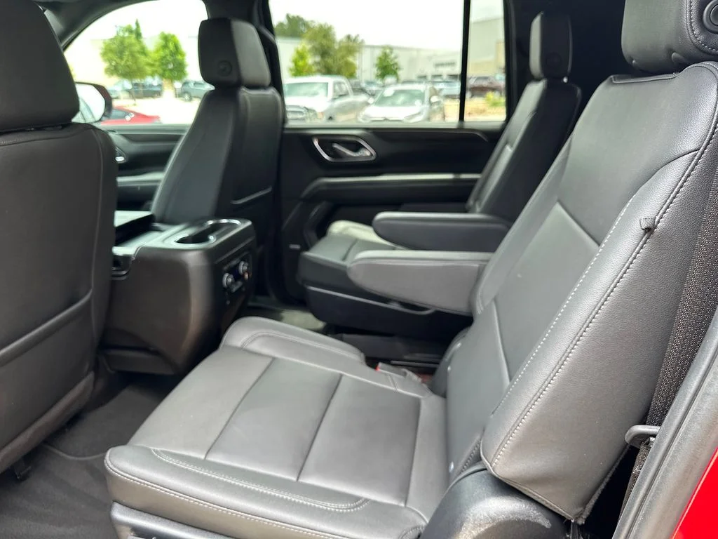 Used 2024 Red Chevrolet Z71 image 36