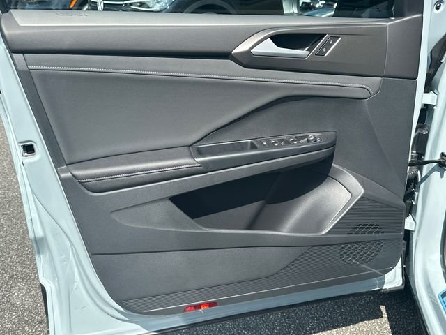 New 2026 Gray Volkswagen 1.5T SE Black image 10