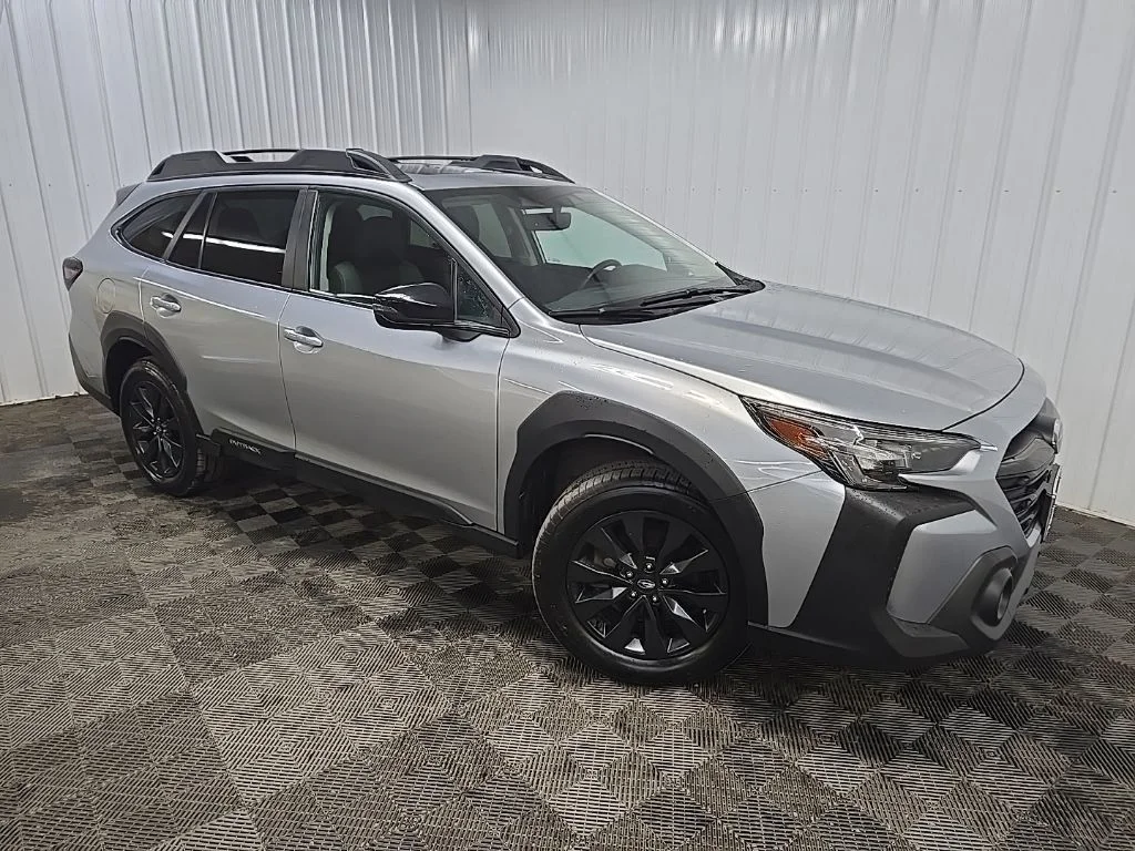 Used 2024 Silver Subaru Onyx Edition image 7