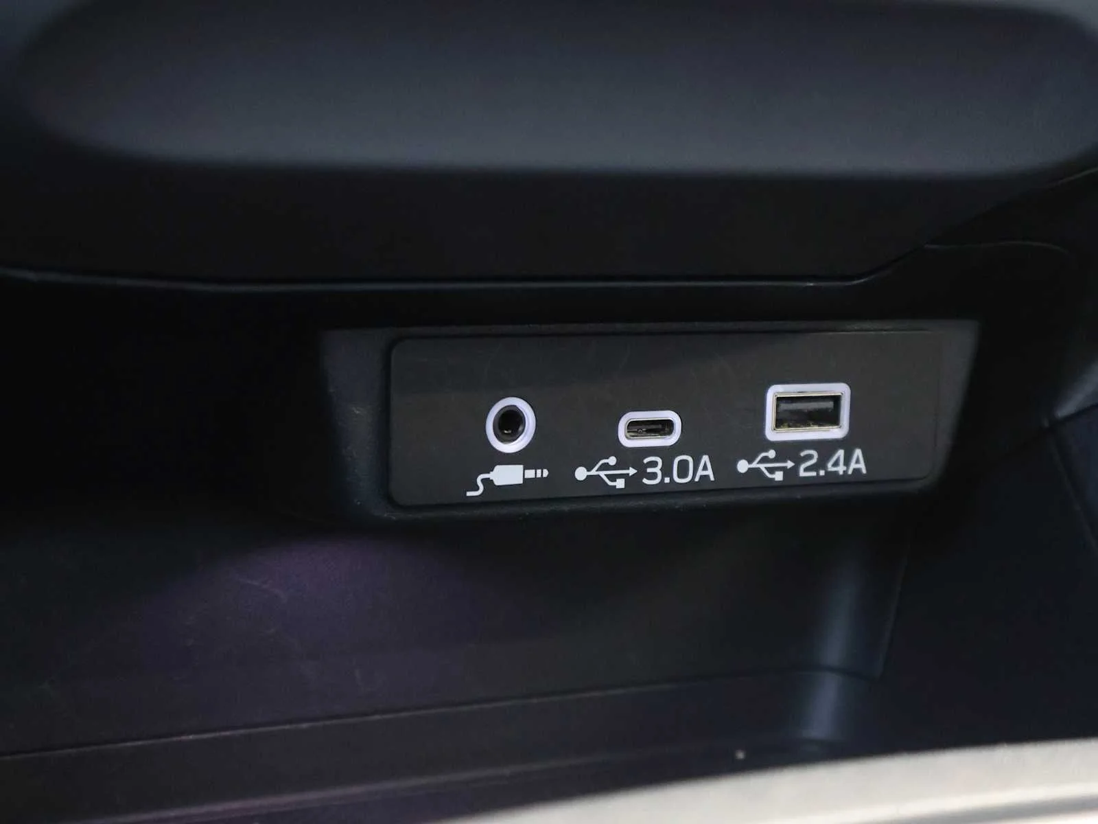 Used 2024 Offshore Blue Metallic Subaru Premium image 22