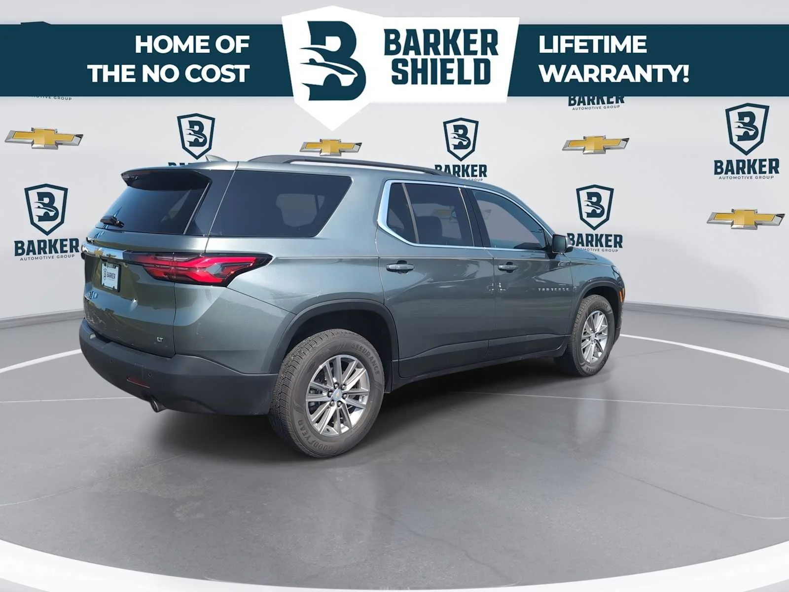 Used 2023 Silver Sage Metallic Chevrolet LT Cloth image 8