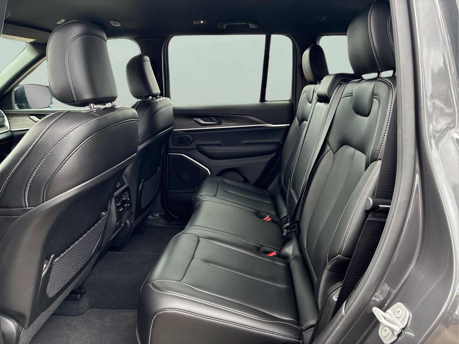 Used 2026 Gray Jeep Limited image 10