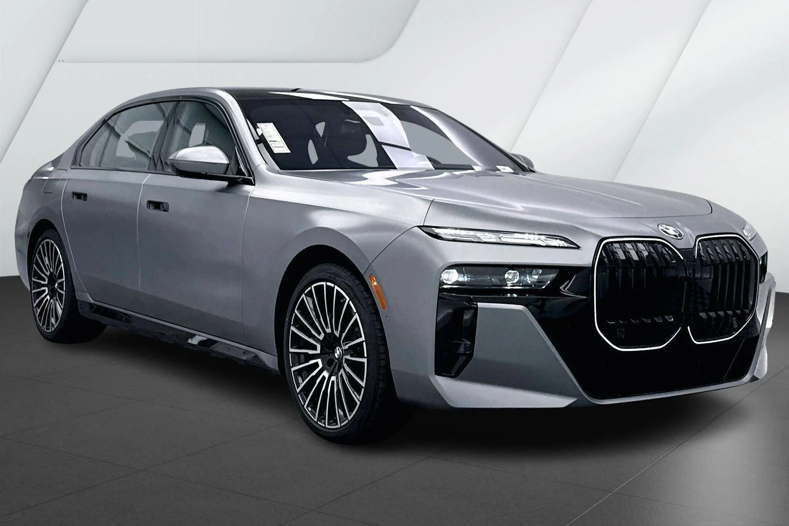 2026 BMW 7 Series 760i xDrive Sedan's photo