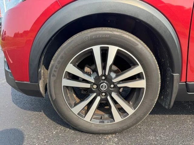 Used 2019 Red Nissan SR image 12
