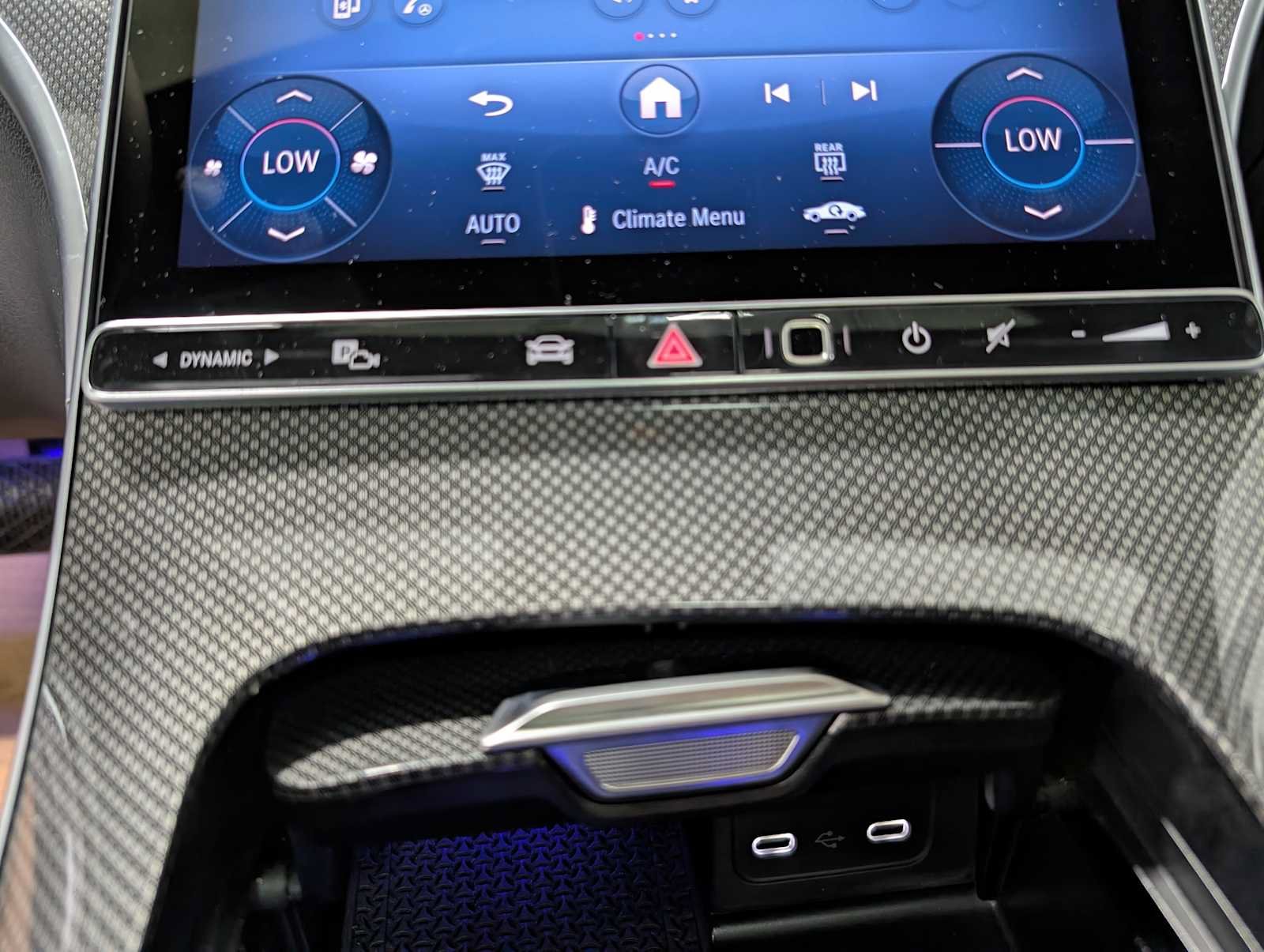 New 2026 Graphite Grey Metallic Mercedes-Benz C 300 image 26