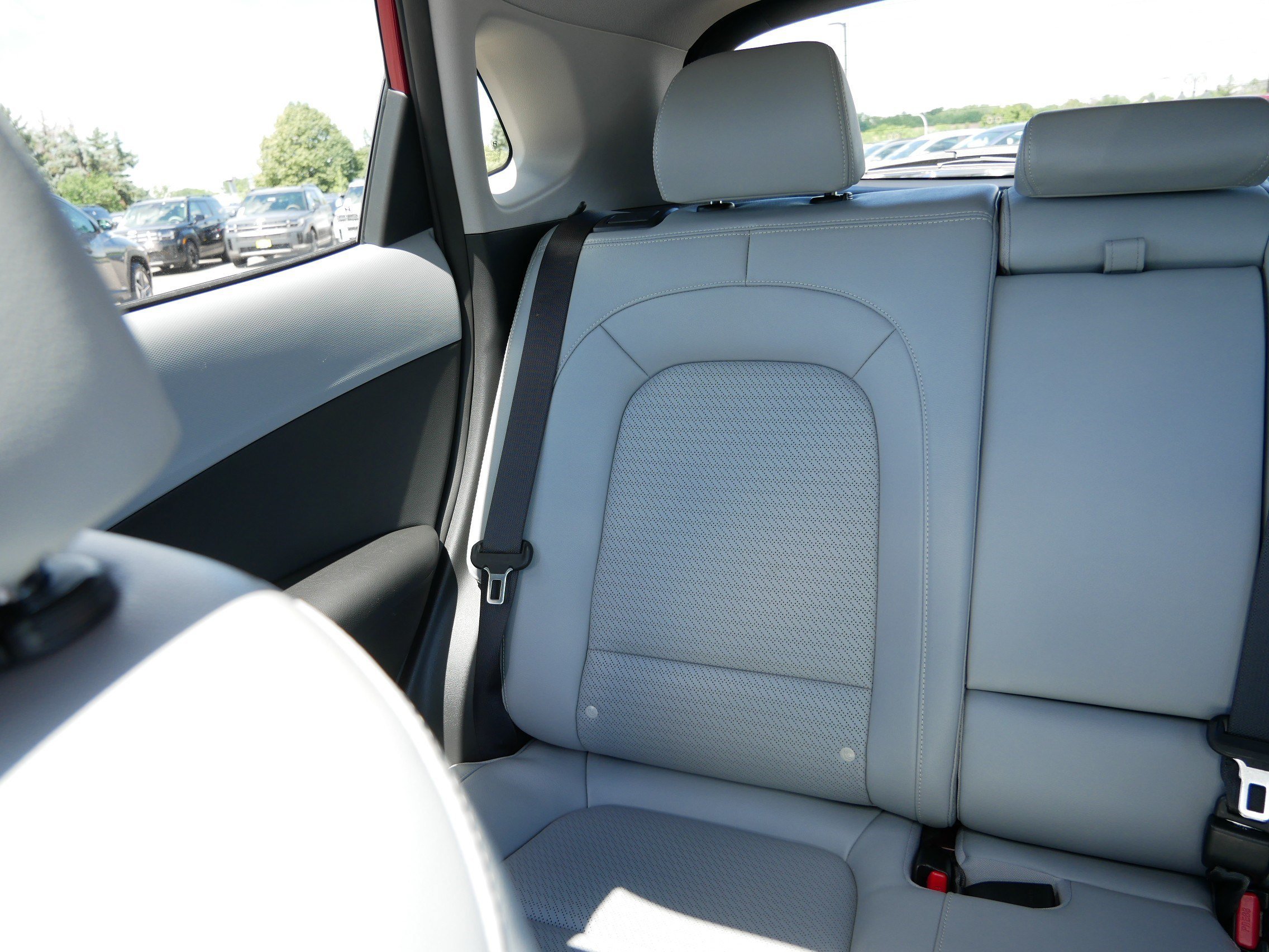 2021 Hyundai Kona Limited - Photo 12
