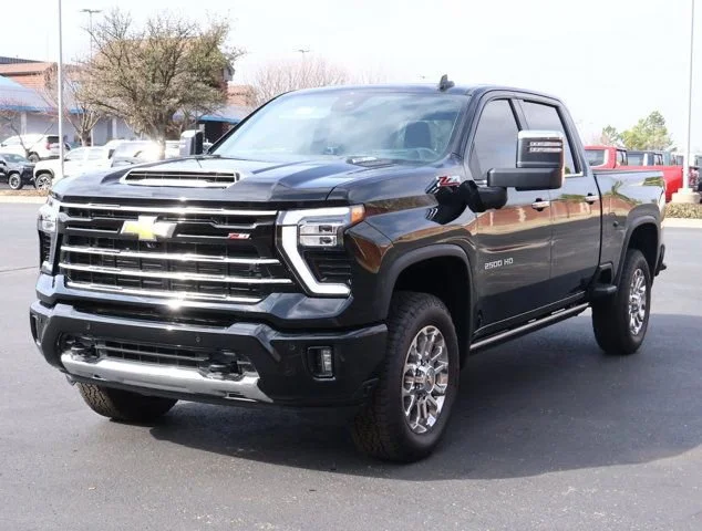 2026 Chevrolet Silverado 2500 HD LTZ - Photo 33
