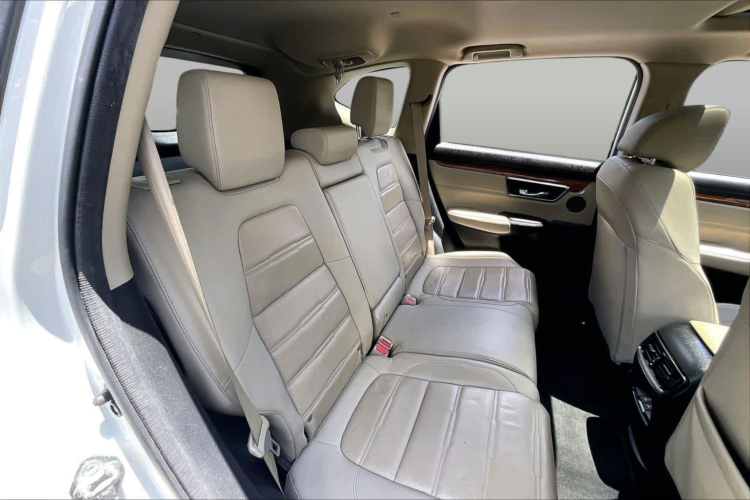 Used 2018 Lunar Silver Metallic Honda EX-L image 21