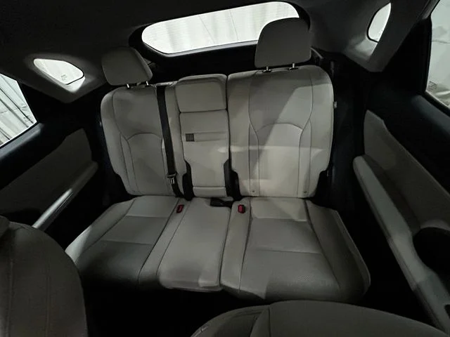 Used 2022 Silver Lexus 350 image 27