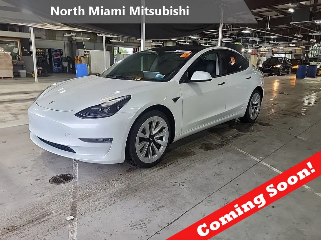 2023 Tesla Model 3 -'s photo