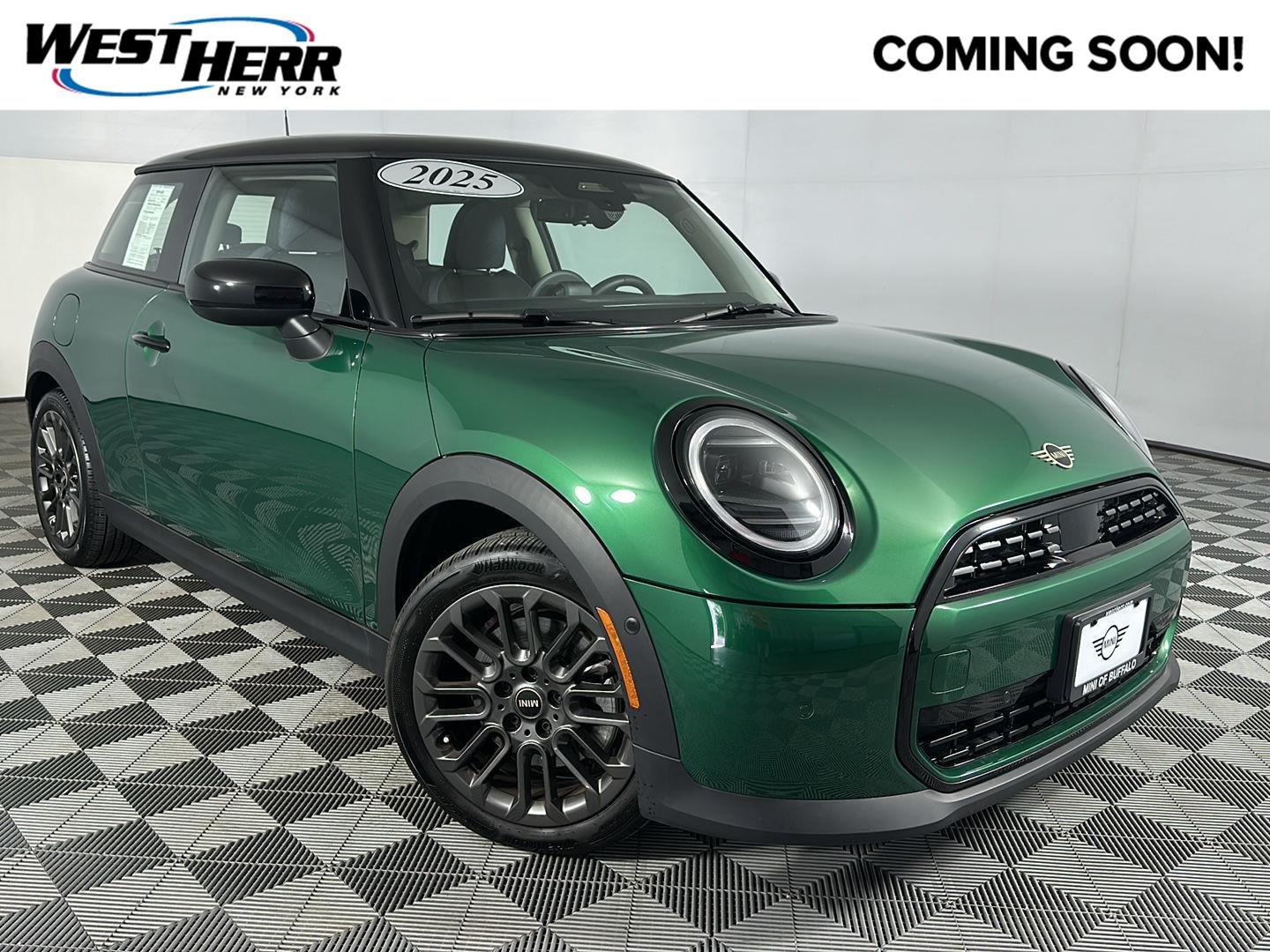 2025 MINI Hardtop Cooper's photo