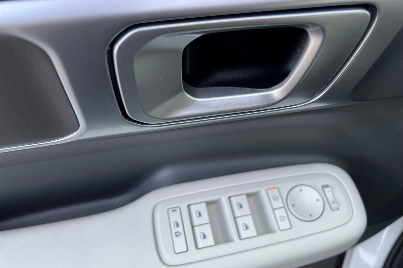 2026 Hyundai Santa Fe SE - Photo 11