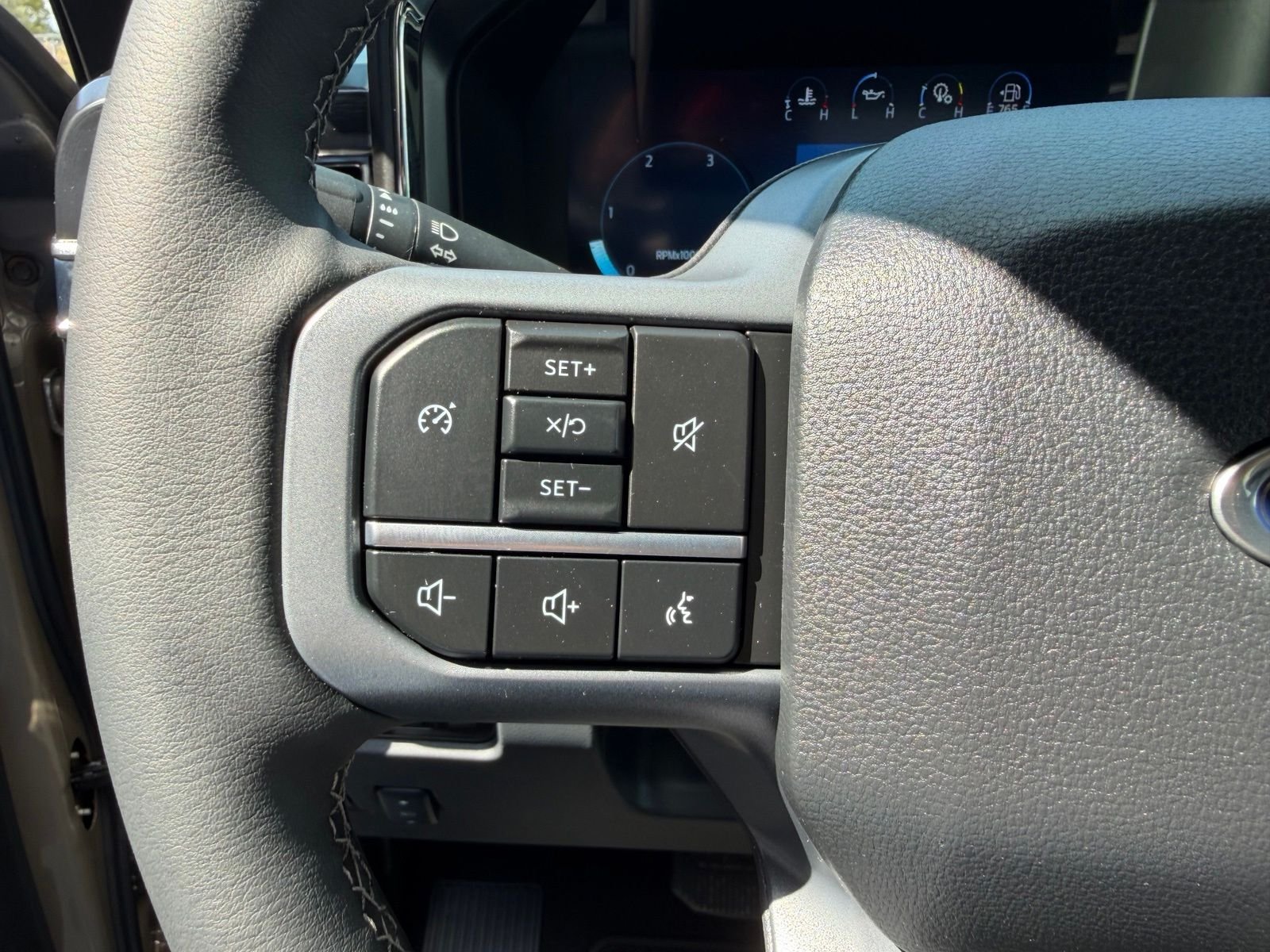 New 2026 Marsh Gray Ford F-350® Lariat® image 17