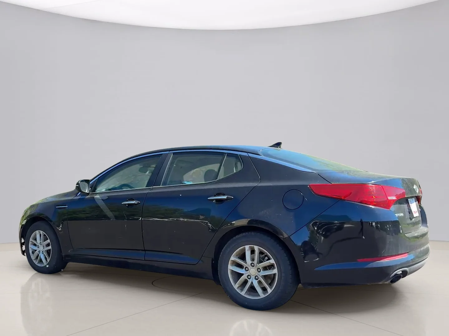 Used 2012 Black Kia LX MT image 3