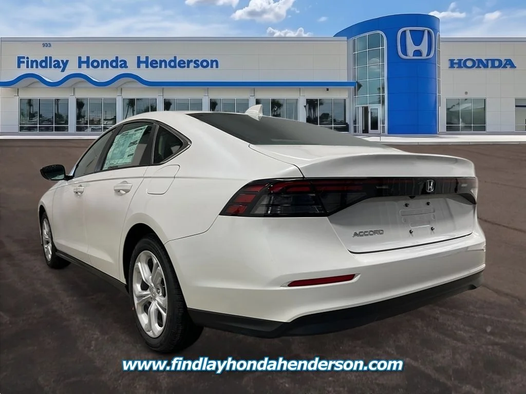 New 2026 Platinum White Pearl Honda LX image 3