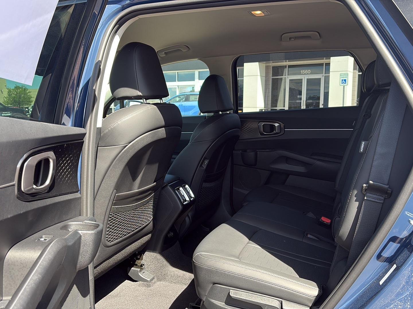 2026 Kia Sorento EX - Photo 10