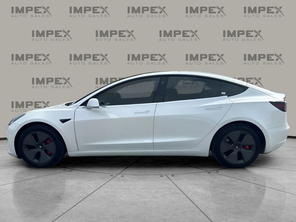 Used 2020 White Tesla Long Range image 2